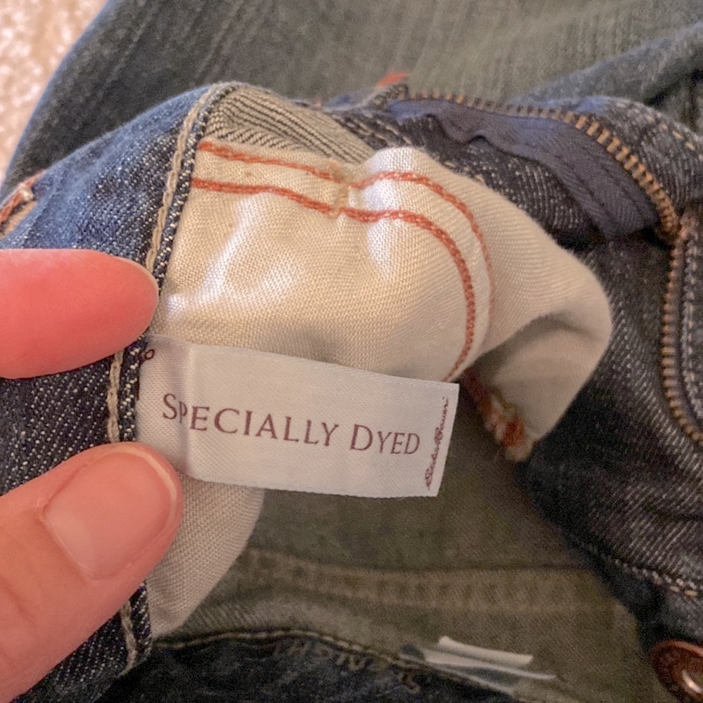 Eddie Bauer Natural fit jeans - Picture 4 of 8